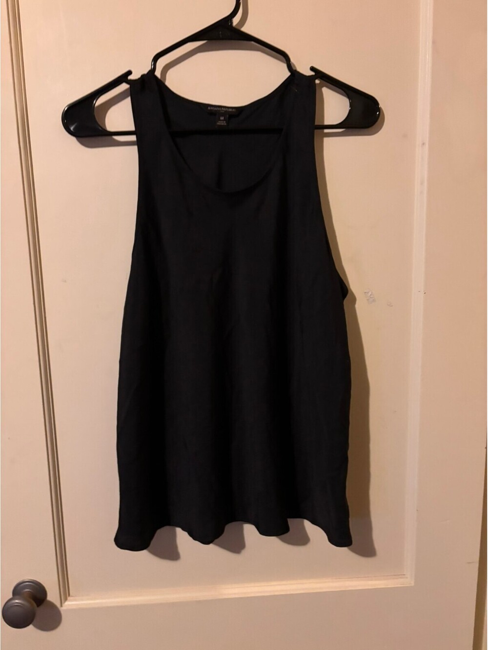 Banana Republic black sleeveless top Medium